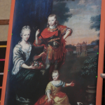 Op dit schilderij de man in het rood: Justus de Coninck, en het kleine meisje Justina Abelina